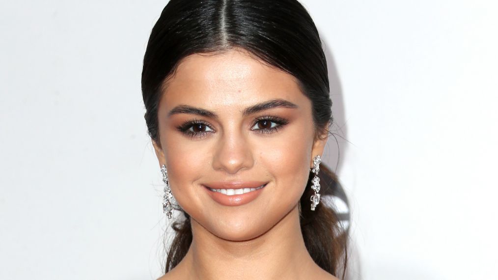 Selena Gomez - American Music Awards