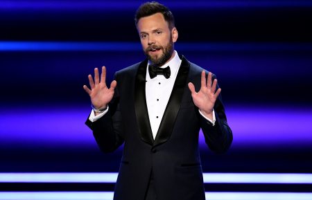 Host Joel McHale speaks onstage during the People's Choice Awards 2017