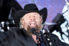 Toby Keith performs for US President-elect Donald Trump and his family during a welcome celebration at the Lincoln Memorial in Washington, DC, on January 19, 2017.