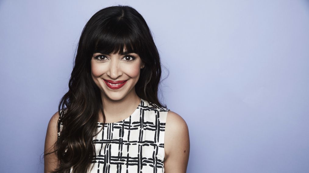 Hannah Simone from FOX's 'New Girl' poses in the Getty Images Portrait Studio at the 2017 Winter Television Critics Association