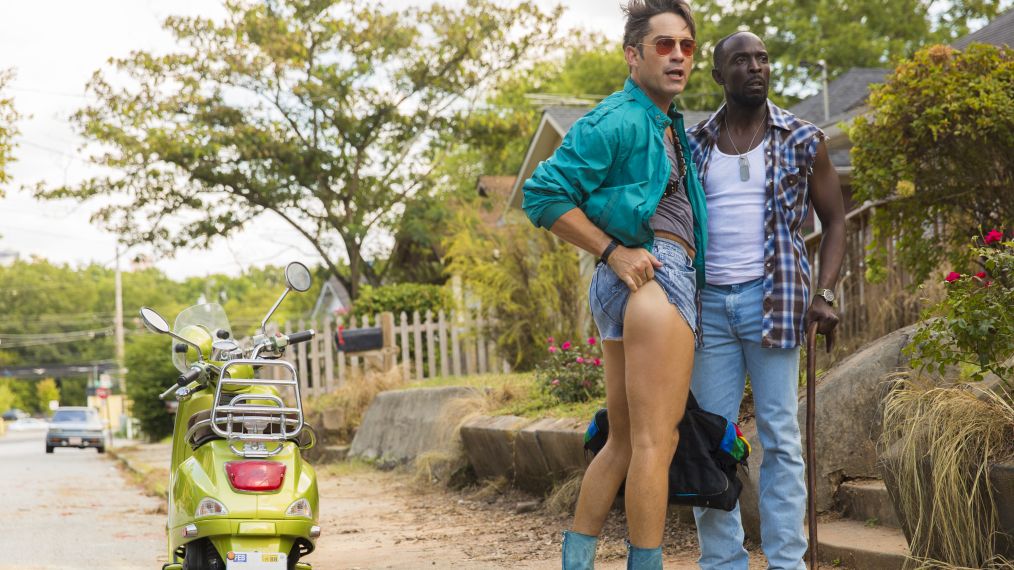 Michael K. Williams as Leonard Pine, Enrique Marciano as Raul in Hap and Leonard Season 2