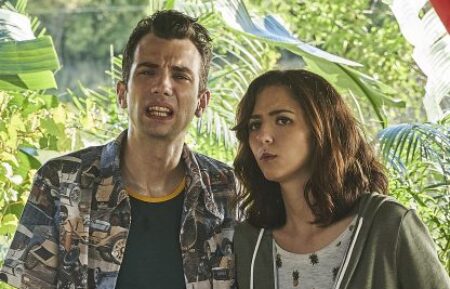 Man Seeking Woman - Season 3 - Jay Baruchel as Josh and Katie Findlay as Lucy