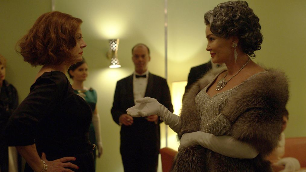 Feud - Susan Sarandon as Bette Davis, Jessica Lange as Joan Crawford.