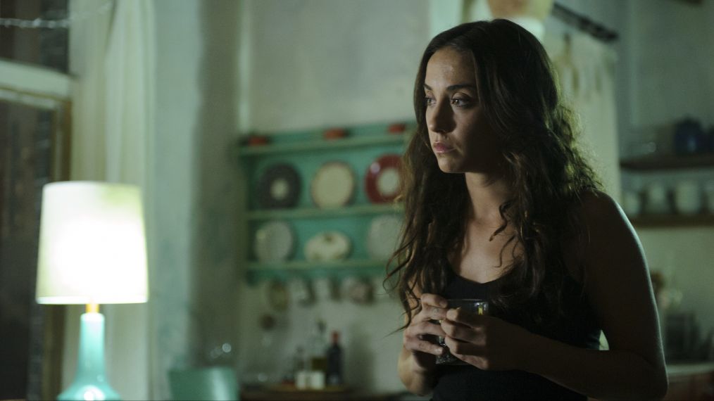 Stella Maeve in The Magicians - Season 2 - 'Cheat Day'