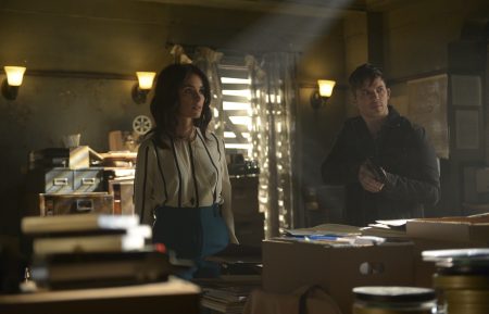 Abigail Spencer as Lucy Preston and Matt Lanter as Wyatt Logan in Timeless - Season 1