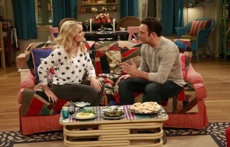 Young & Hungry – Emily Osment, Jonathan Sadowski