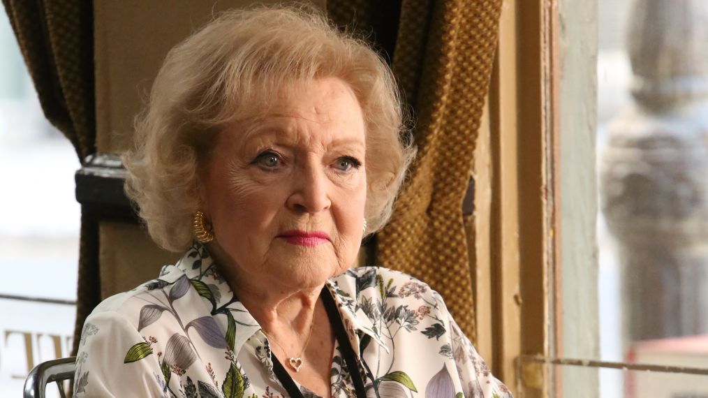 Bones - Betty White guest star in 'The Final Chapter: The Radioactive Panthers in the Party'