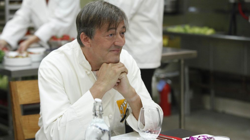 Stephen Fry returns as Dr. Gordon Wyatt in Bones