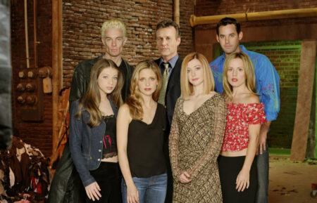 Buffy the Vampire Slayer - Michelle Trachtenberg (Dawn), Sarah Michelle Gellar (Buffy), Alyson Hannigan (Willow), Emma Caulfield (Anya), James Marsters (Spike), Anthony Stewart Head (as Giles), Nicholas Brendon (Xander)