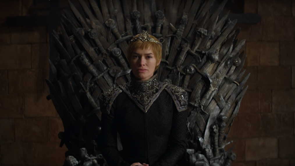 Game of Thrones - Lena Heady as Cersei on the throne