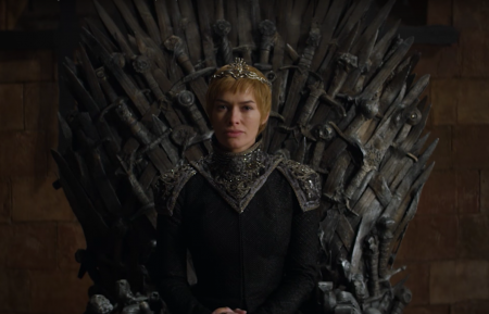 Game of Thrones - Lena Heady as Cersei on the throne