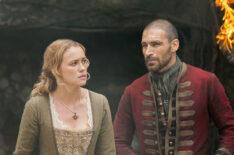 Black Sails - Hannah New as Eleanor and Dale Jackson as Lt. Utley