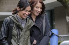 Supergirl - Floriana Lima, Chyler Leigh