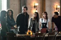 Seychelle Gabriel, Lyndie Greenwood, Tom Mison, Janina Gavankar, Rachel Melvin and Jerry MacKinnon - Sleepy Hollow