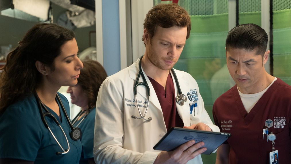 Lorena Diaz as Nurse Doris, Nick Gehlfuss, Brian Tee in Chicago Med