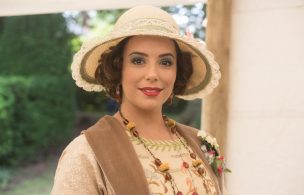 Decline to Fall - Eva Longoria, first look