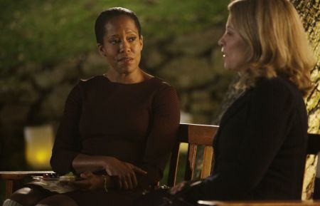 Regina King and Lili Taylor in American Crime
