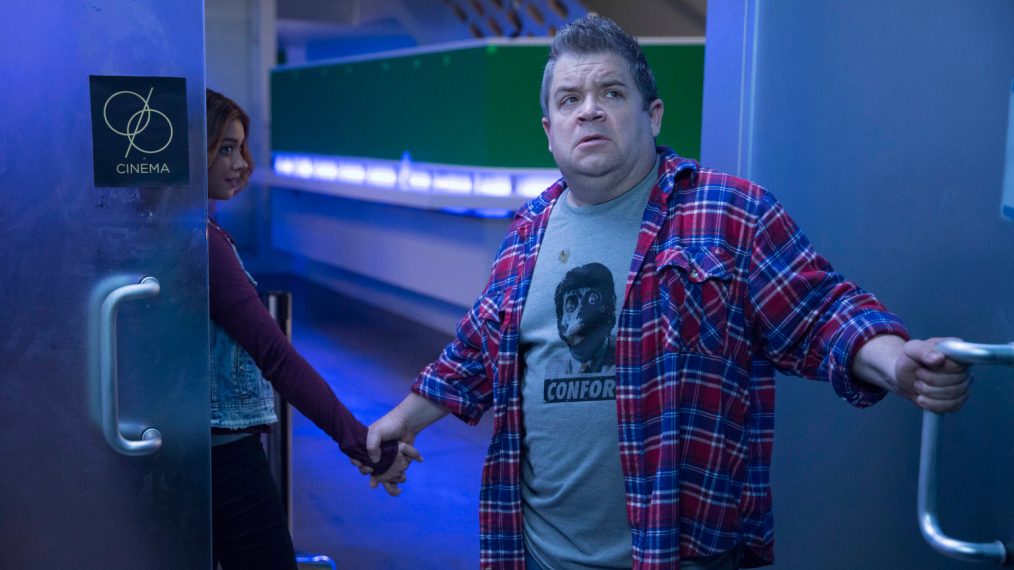 Sarah Hyland and Patton Oswalt in the 'Dimension 404' episode 'Cinethrax' on Hulu