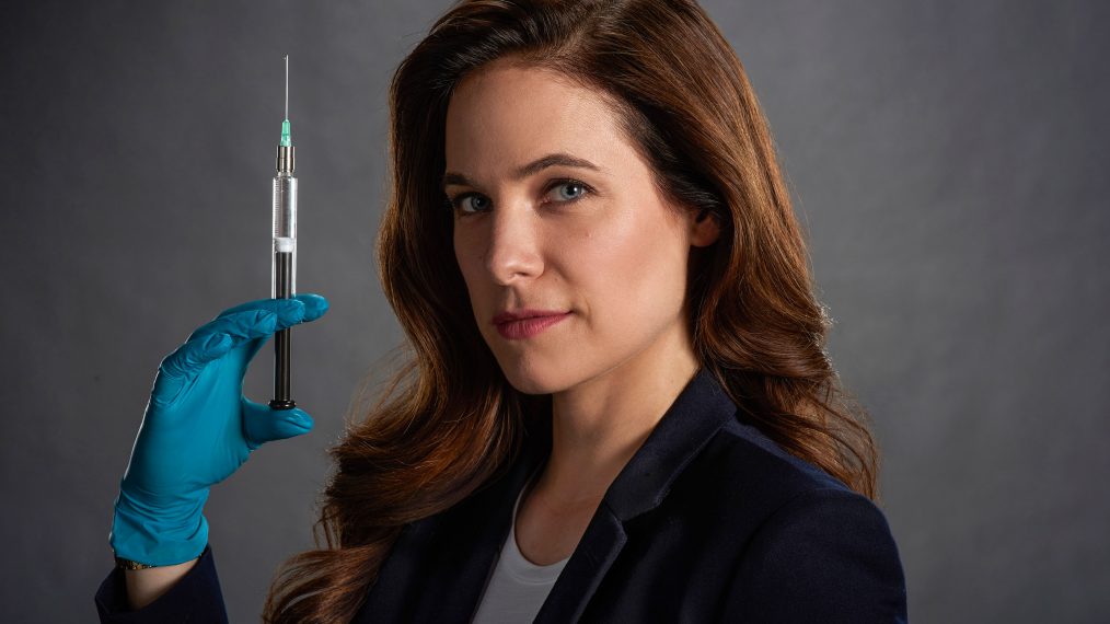 Caroline Dhavernas Slays in Lifetime's 'Mary Kills People'