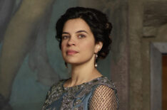 Zuleikha Robinson in Still Star-Crossed