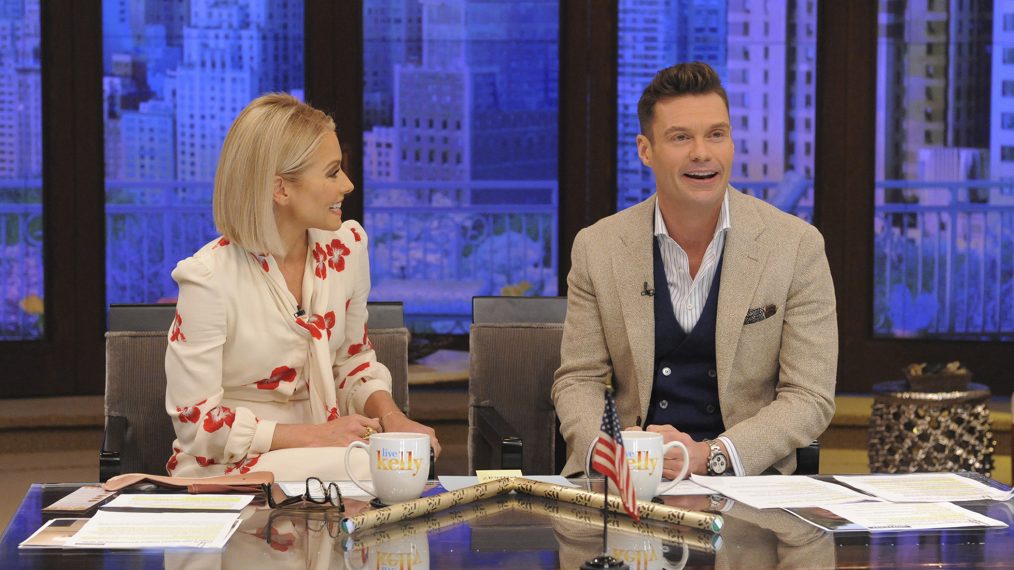LIVE WITH KELLY AND RYAN - KELLY RIPA, RYAN SEACREST