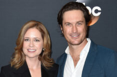 Jenna Fischer and Oliver Hudson attend the 2017 ABC Upfront