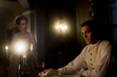 Turn - Owain Yeoman as Benedict Arnold, Ksenia Solo as Peggy Shippen