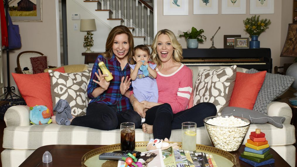 Playing House - Lennon Parham, Tatum Conte, Jessica St. Clair