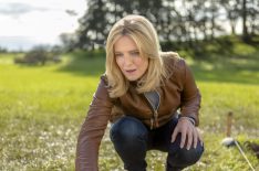 Courtney Thorne-Smith digging to uncover a mystery as archaeologist Emma Fielding in 'Site Unseen: An Emma Fielding Mystery'