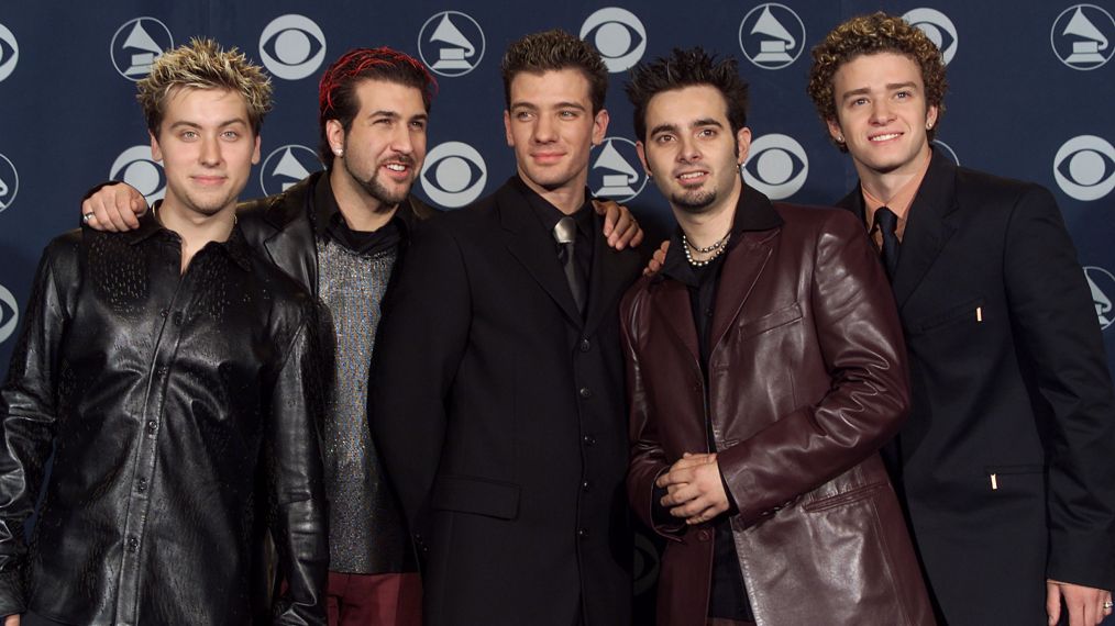 Lance Bass, Joey Fatone, JC Chasez, Christopher Kirkpatrick, and Justin Timberlake of *NSYNC at the 2000 Grammy Awards