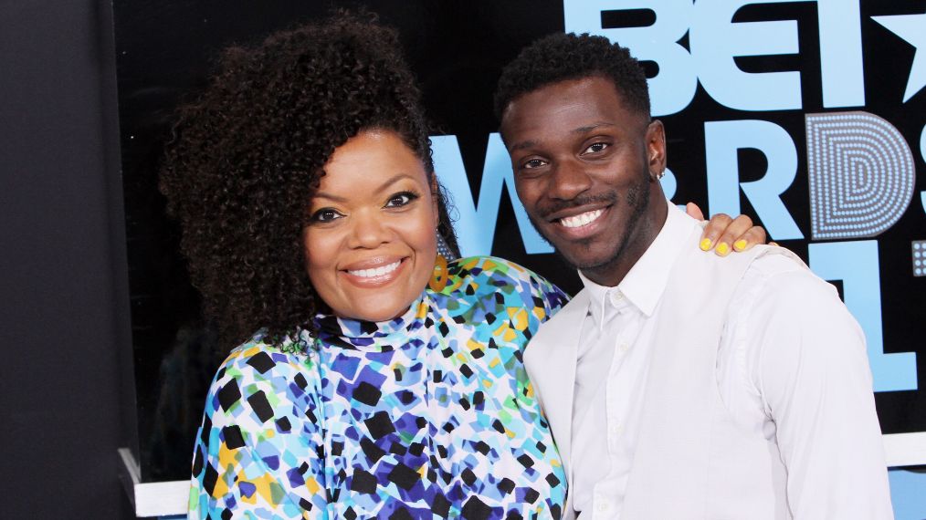 Yvette Nicole Brown and Bernard David Jones arrive at the 2017 BET Awards