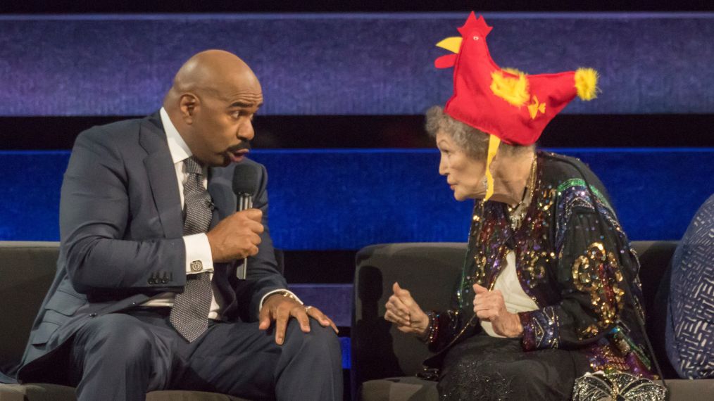 Steve Harvey Plays Chicken On Little Big Shots Forever Young Video