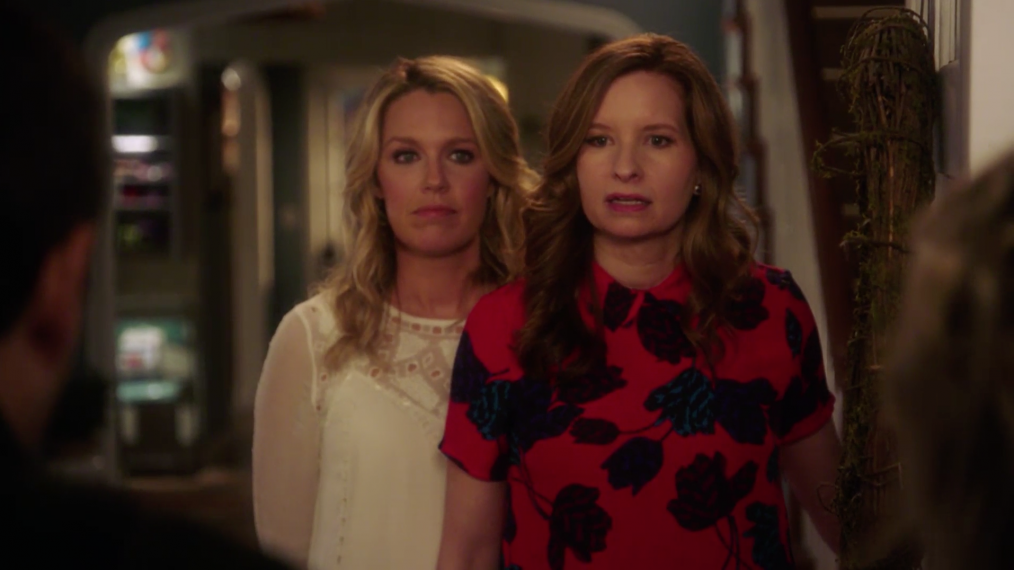 Jessica St. Clair as Emma Crawford and Lennon Parham as Maggie Caruso in Playing House