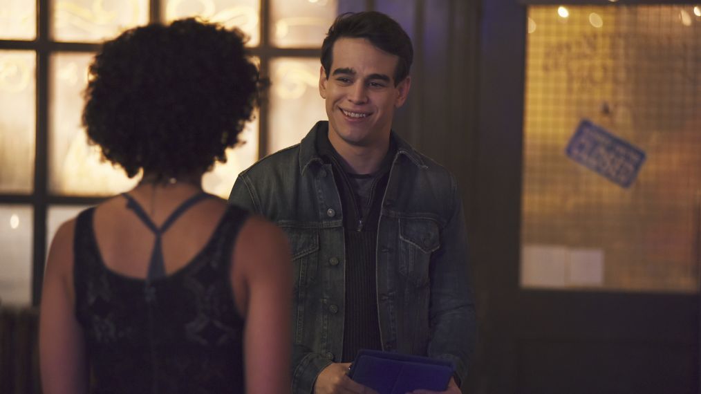 Alisha Wainwright as Maia and Alberto Rosende as Simon in Shadohunters - 'Mea Maxima Culpa'