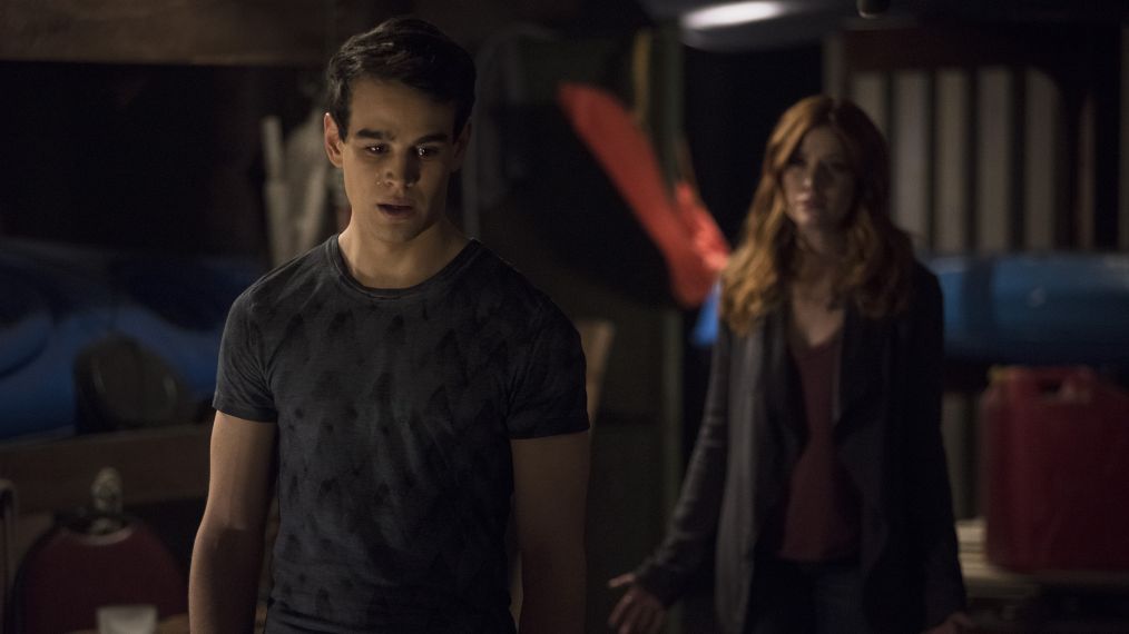 Alberto Rosende and Katherine McNamara in Shadowhunters