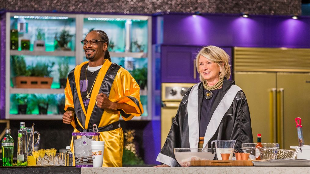 Martha Stewart and Snoop Dogg host 'Martha & Snoop's Potluck Dinner Party'