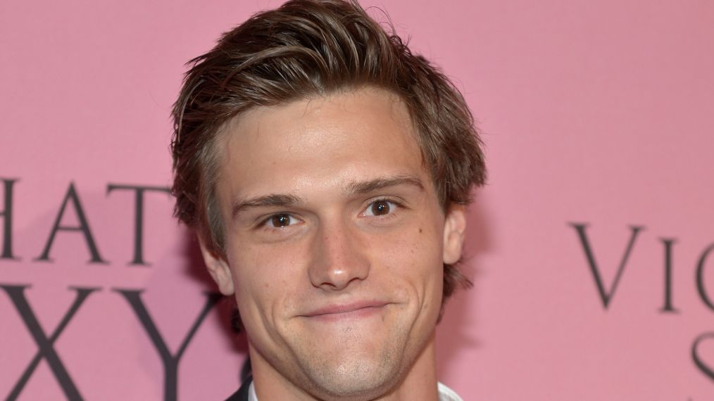 'The Flash' Extends a Welcome to Hartley Sawyer as Elongated Man