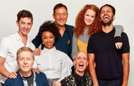 Star Trek: Discovery - James Frain, Sonequa Martin-Green, Jason Isaacs, Mary Wiseman, Shazad Latif, Anthony Rapp, and Doug Jones