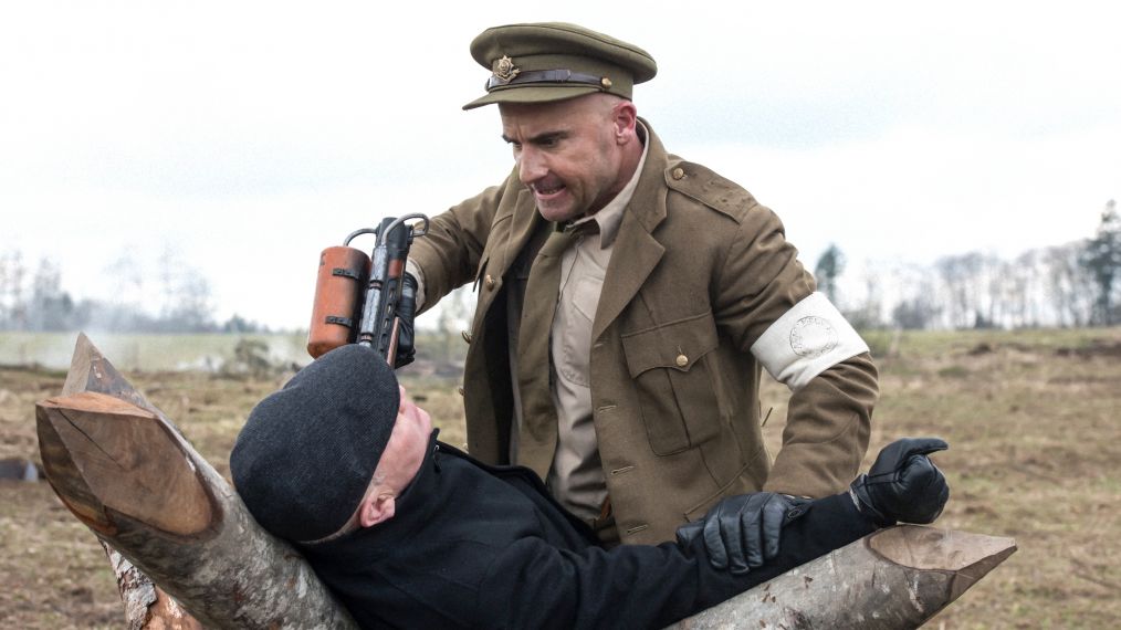 DC's Legends of Tomorrow - Neal McDonough, Dominic Purcell