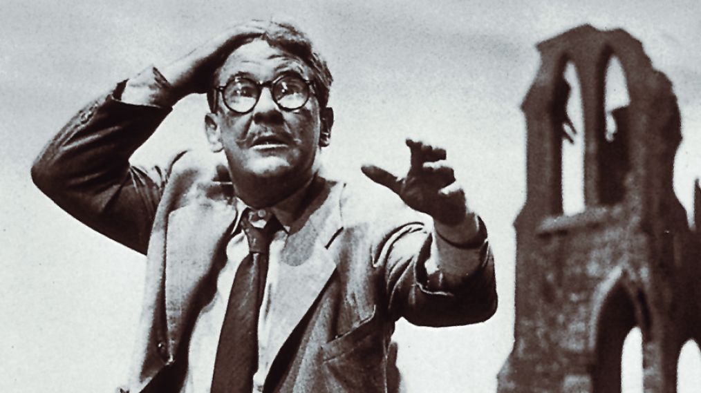 Burgess Meredith in the 'Time Enough at Last' episode of The Twilight Zone