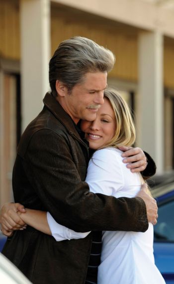 Drew Peterson: Untouchable - Rob Lowe and Kaley Cuoco