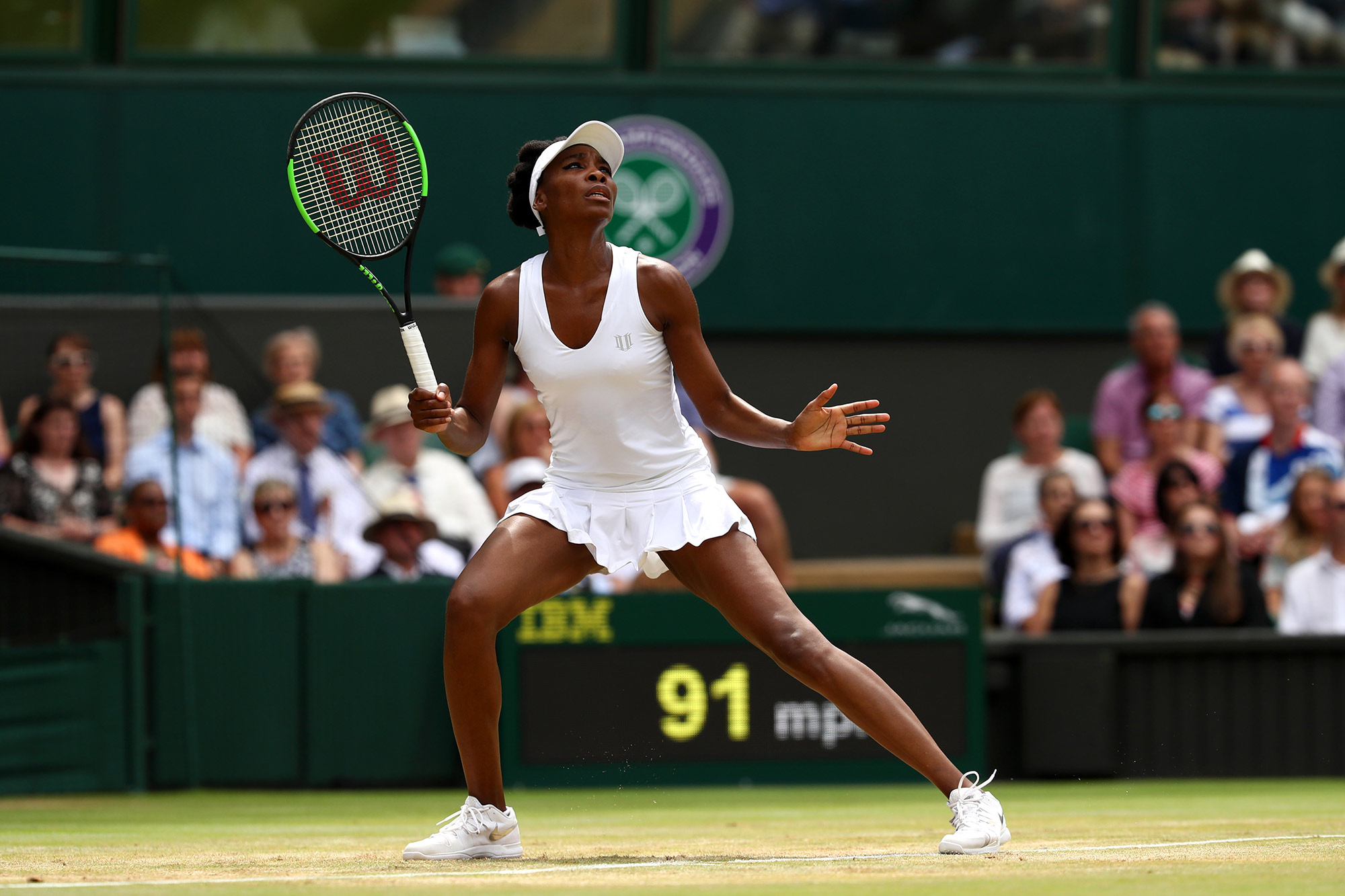 Винус Уильямс. Venus Williams 2000 Wimbledon. Venus Williams first Wimbledon. Винус Уильямс Eleven фото. Гоу теннис старая