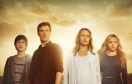 The Gifted - Percy Hynes White, Stephen Moyer, Amy Acker, and Natalie Alyn Lind