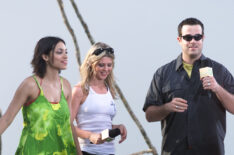 Rosario Dawson, on left, and Tara Reid of the new film Josie and the Pussycats on stage with host Carson Daly during TRL at MTV's Spring Break 2001 in Cancun, Mexico