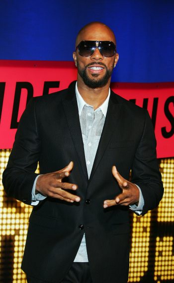 Common arrives at the 2007 MTV Video Music Awards