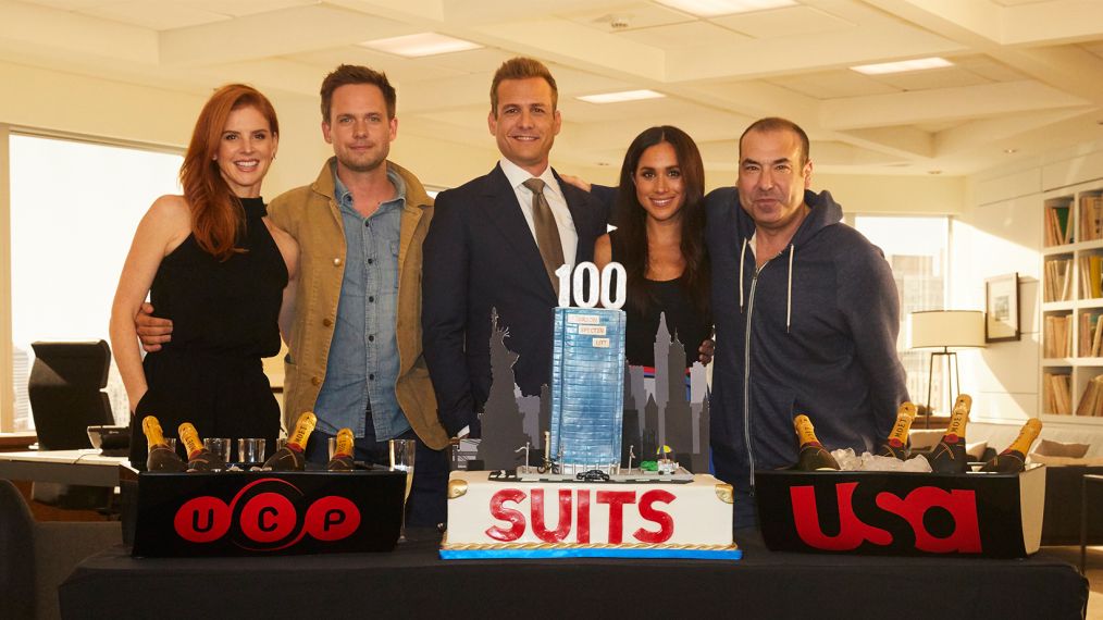 Sarah Rafferty, Patrick J. Adams, Gabriel Macht, Meghan Markle, and Rick Hoffman celebrate 100 episodes of 'Suits'