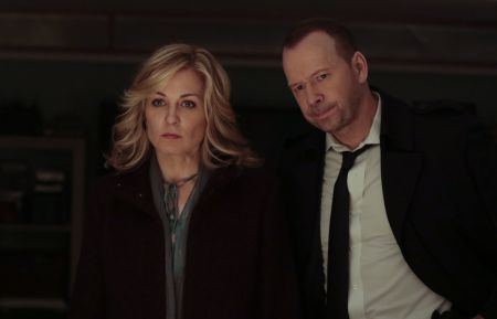 Blue Bloods - Amy Carlson, Donnie Wahlberg