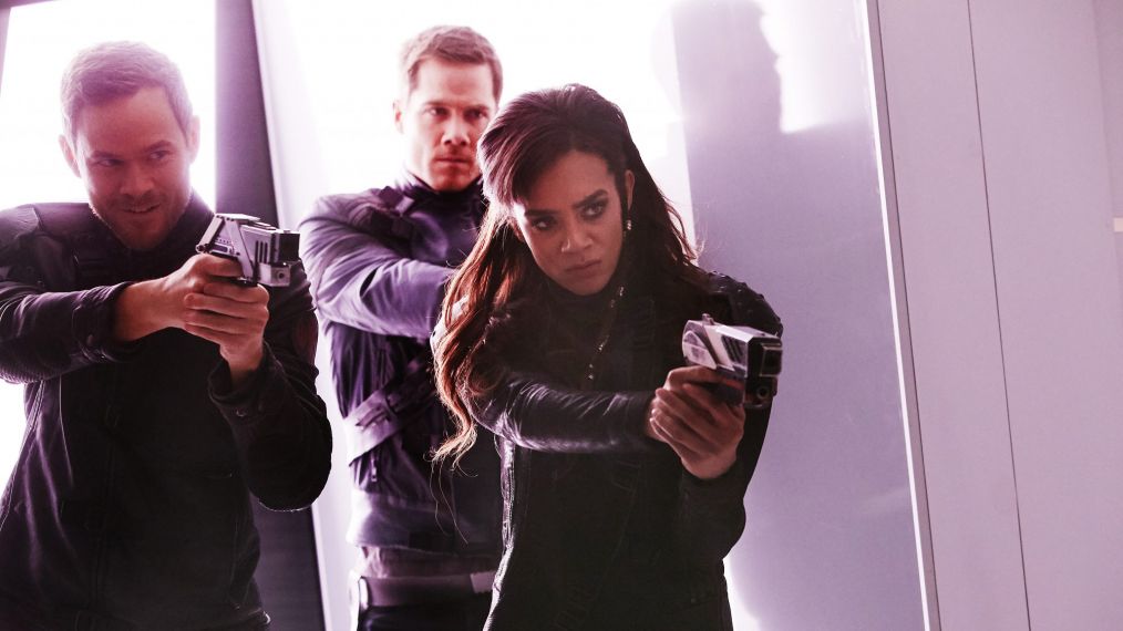 Killjoys - Aaron Ashmore, Luke Macfarlane, Hannah John-Kamen