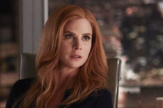 Suits - Season 7 - Sarah Rafferty as Donna Paulsen