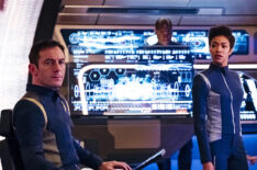 Jason Isaacs as Captain Gabriel Lorca and Sonequa Martin-Green as First Officer Michael Burnham in Star Trek: Discovery